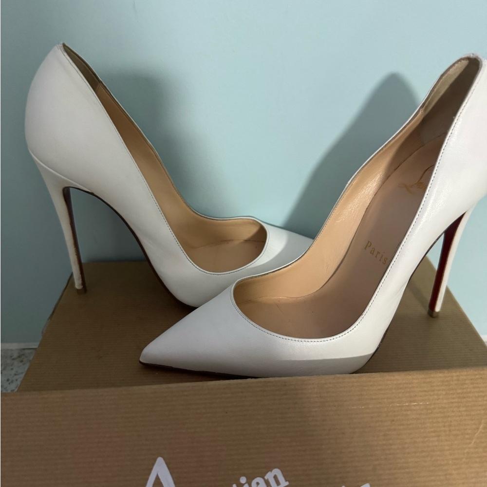 Elegant White High Heels - Picture 13 of 13